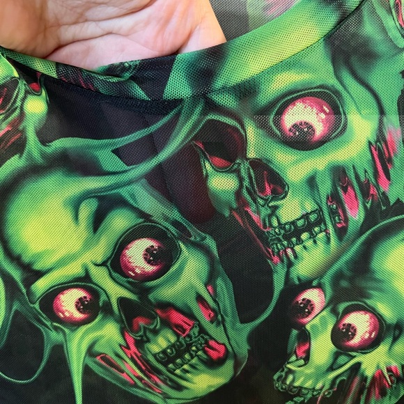 Dollskill Green Skull Print Long Sleeve Mesh Cropped Long Sleeve Top - Picture 2 of 3